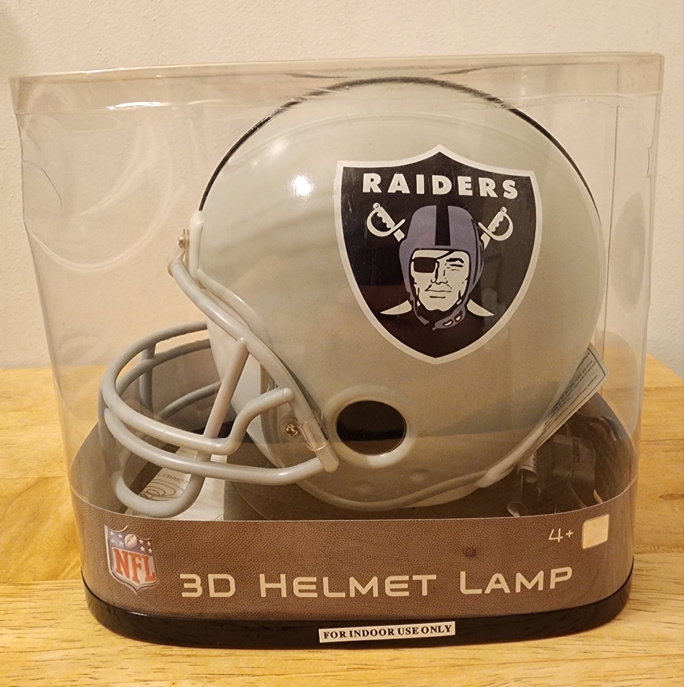NFL Raiders 3D Helmet Lamp